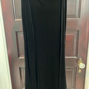 Willi Smith Black Maxi Polyester Velvet Skirt with Elastic Waist